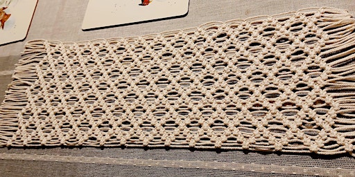 Imagen principal de Macrame for beginners - create a placemat