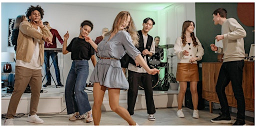 Imagem principal de Taylor Swift Pop-Up Dance Party: Guest Requests