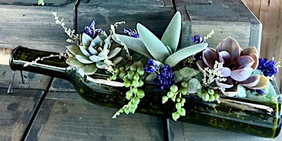 Immagine principale di Succulent Wine Bottle Arrangement 
