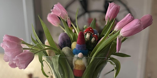 Imagem principal de Easter Egg Decorating 100%  Wool Needle Felt Workshop