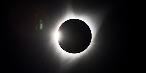 Imagem principal de Dallas Plano Eclipse: Cosmic Cocktail Hour with Astronomer