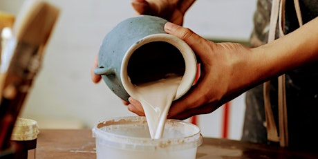 Imagen principal de The Art & Science of Glaze Making and Technology