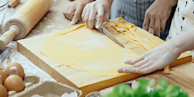Imagen principal de Handmade Tagliatelle with Creamy Porcini Mushroom and Pancetta Sauce (PHL)