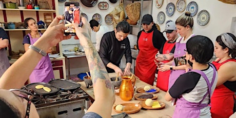 Imagen principal de Sabor Mexicano: Taller de Tacos de Canasta