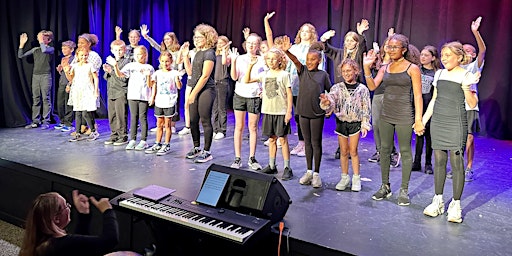 Hauptbild für "Newsies" Musical Theater Summer Camp