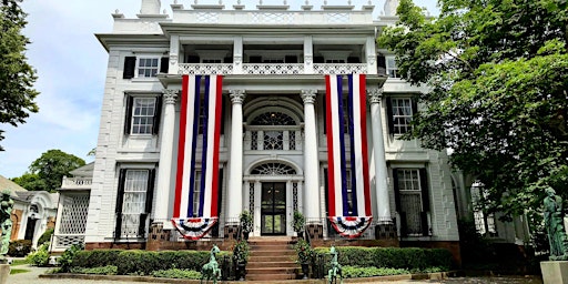 Imagen principal de Bristol’s Famous Fourth of July Parade at Linden Place’s Annual Picnic