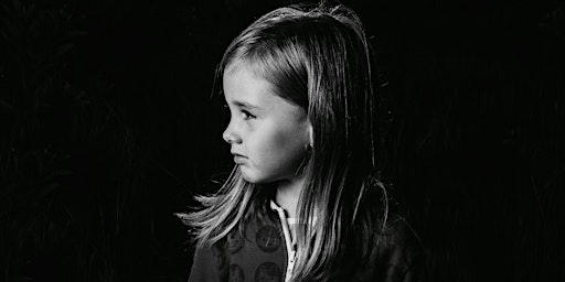 Childhood Trauma: The Stages of Healing  [Free Webinar]  primärbild