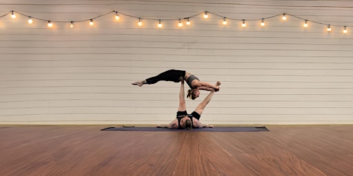 Primaire afbeelding van Acro Yoga Workshop with Adam + Jay