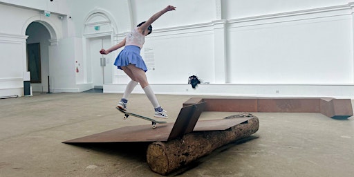 Imagem principal de Drift Tricks Skateboarding Session for Under 16’s