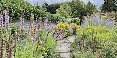 Imagem principal de Guided Tour of Toronto Botanical Garden and Edwards Gardens