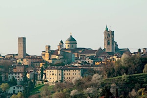 Image principale de Un’insolita visita alla Città Alta di Bergamo con Medici Senza Frontiere