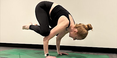 Primaire afbeelding van Arm Balances & Inversions with Susie!