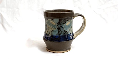 Imagem principal de Making Mugs with Contemporary Clay Decorating Techniques