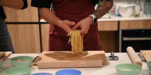 Primaire afbeelding van Fresh Pasta Making Workshop - 2 differents types of pasta