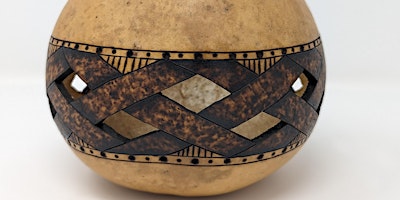 Imagen principal de Burning on Gourds - Learning to Burn the Weaving Pattern (Beginner and Intermediate)