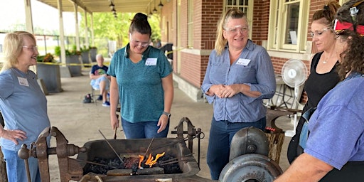 Imagem principal do evento Blacksmithing, Forge Decorative Leaf Keychains with Jeff Farmer