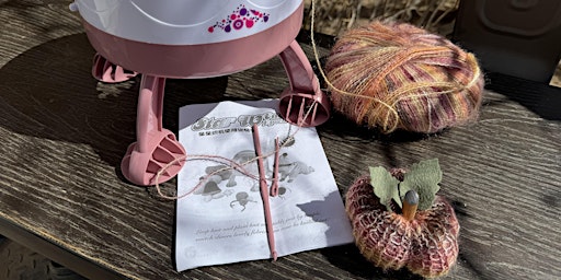 Hauptbild für KNIT A PUMPKIN ON A CIRCULAR KNITTING MACHINE