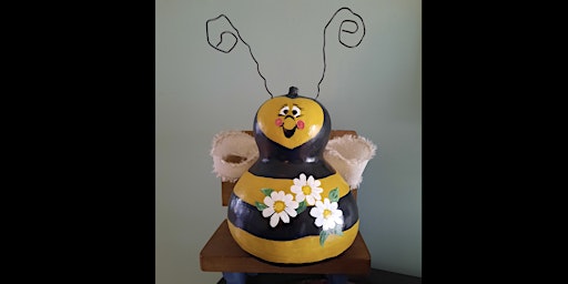Imagen principal de Bumble Bee Gourd Painting 4/6