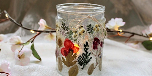 Primaire afbeelding van Pressed Flower Candle & Coaster Workshop