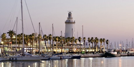 Muelle Uno y paseo de la farola