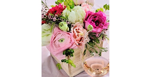 Rocky Pond Winery, Woodinville- Summer Floral Centerpiece primary image
