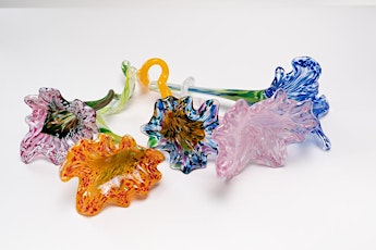 Imagen principal de Create Your Own Sculpted Glass Flower!