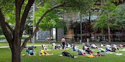 Primaire afbeelding van FREE Yoga at AT&T Performing Arts Center