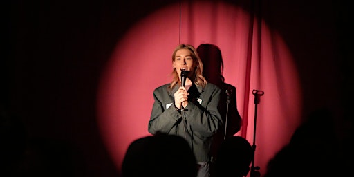 Imagen principal de LOWER EAST SIDE COMEDY SHOW @ MOXY