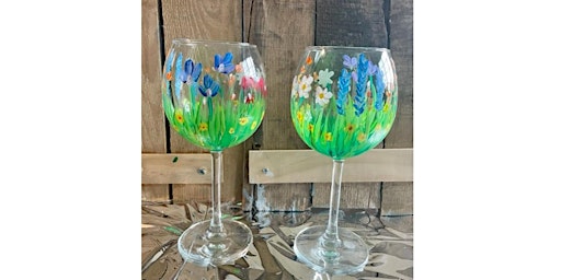 Primaire afbeelding van WHIMSICAL WILD FLOWER WINE GLASSES