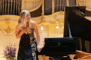 Pianistin Elisabeth Namchevadze primary image