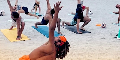 Primaire afbeelding van RSVP through SweatPals: Muscle Beach Yoga