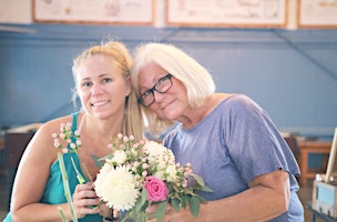 Image principale de Mother's Day Flower Arranging Workshop at 3 Daughters Brewery