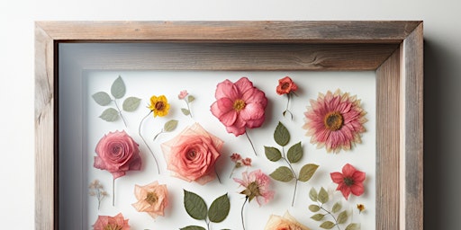 Immagine principale di Things To Do Near Cape May NJ - Pressed Flower Floating Frame Workshop 