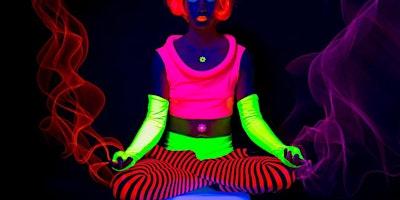 Imagem principal de Glow Bend and Blaze: Elevated Yoga Event