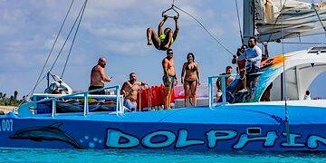 Hauptbild für Bon Amis Travel & Friends Party & Snorkel Sail with Open Bar