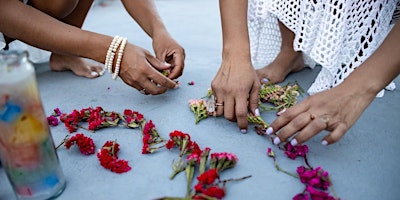 Hauptbild für Rooftop Kundalini Yoga at The Luna Vortex ~ May 2024