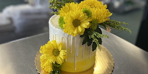 Primaire afbeelding van Sharp & Smooth Buttercream Cake  Class - Ombre Theme with Fresh Florals