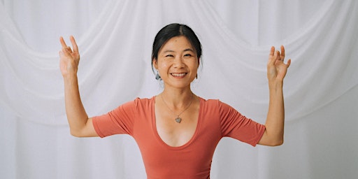 Imagem principal do evento Feeling Beauty Inside and Out: Summer Yoga Workshop Led by Julie Lin