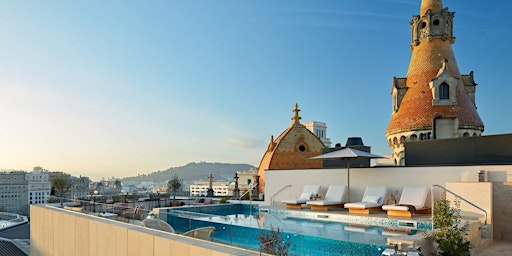 Hauptbild für Rooftop Yoga en el Hotel ME Barcelona
