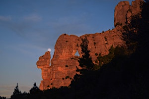 Imagen principal de Discovering Montserrat: Sunset Hike & Photography
