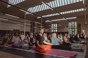 Imagem principal do evento Yoga weekend with Eddie Stern - Friday evening