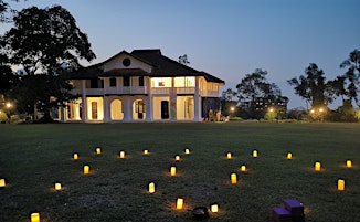 Relaxing Hatha Yoga Class at the Botanic Garden with magical candlelights
