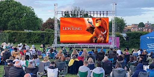 Lion King Outdoor Cinema at Sandwell Country Park in West Bromwich  primärbild