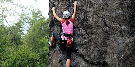 Climb the peak bravely—Friendly rock climbing competition is waiting for you