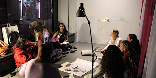 Image principale de Young Art Writers workshop with writer Nicole Flattery