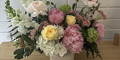 Imagen principal de Mother's Day Flower Workshop