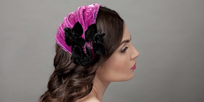 Imagem principal de Velvet Headpiece