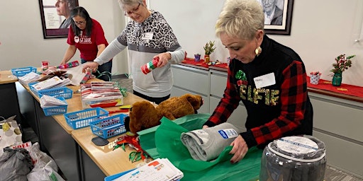 Imagen principal de Donate clothes and food to lonely elderly people