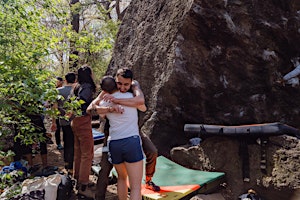 Outdoor Bouldering at Cat Rock, Central Park  primärbild