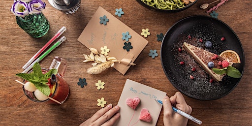 Hauptbild für DIY WORKSHOP: MAKE A GIFT CARD FOR YOUR MOTHER